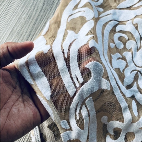 Seductions  by Syrens bodysuit - Picture 4 of 9